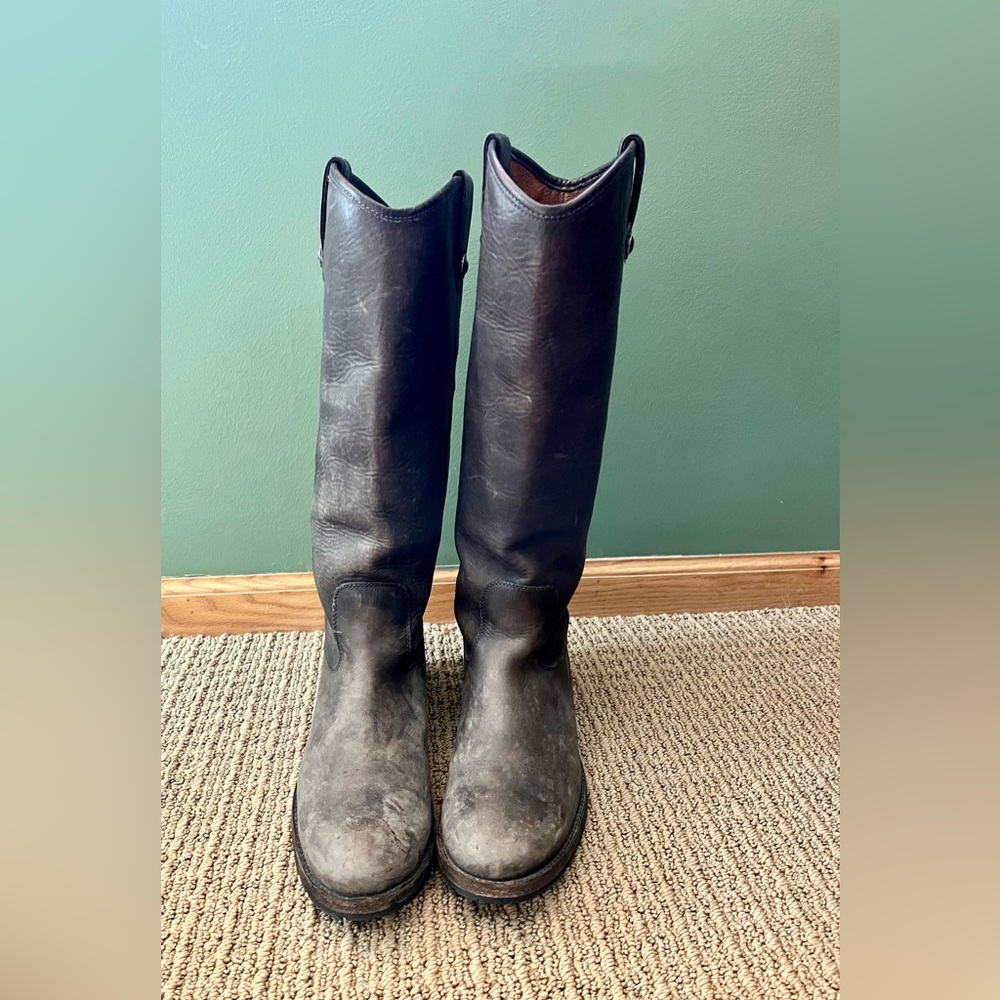 Frye Lug Sole Melissa Boot in Smoke